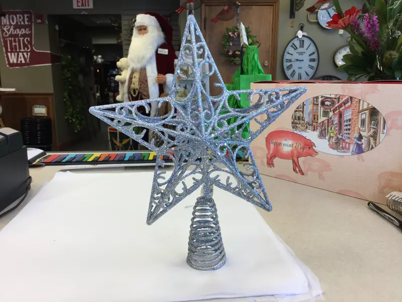 11-Inch Silver Glitter Star Tree Topper (Plastic) 1