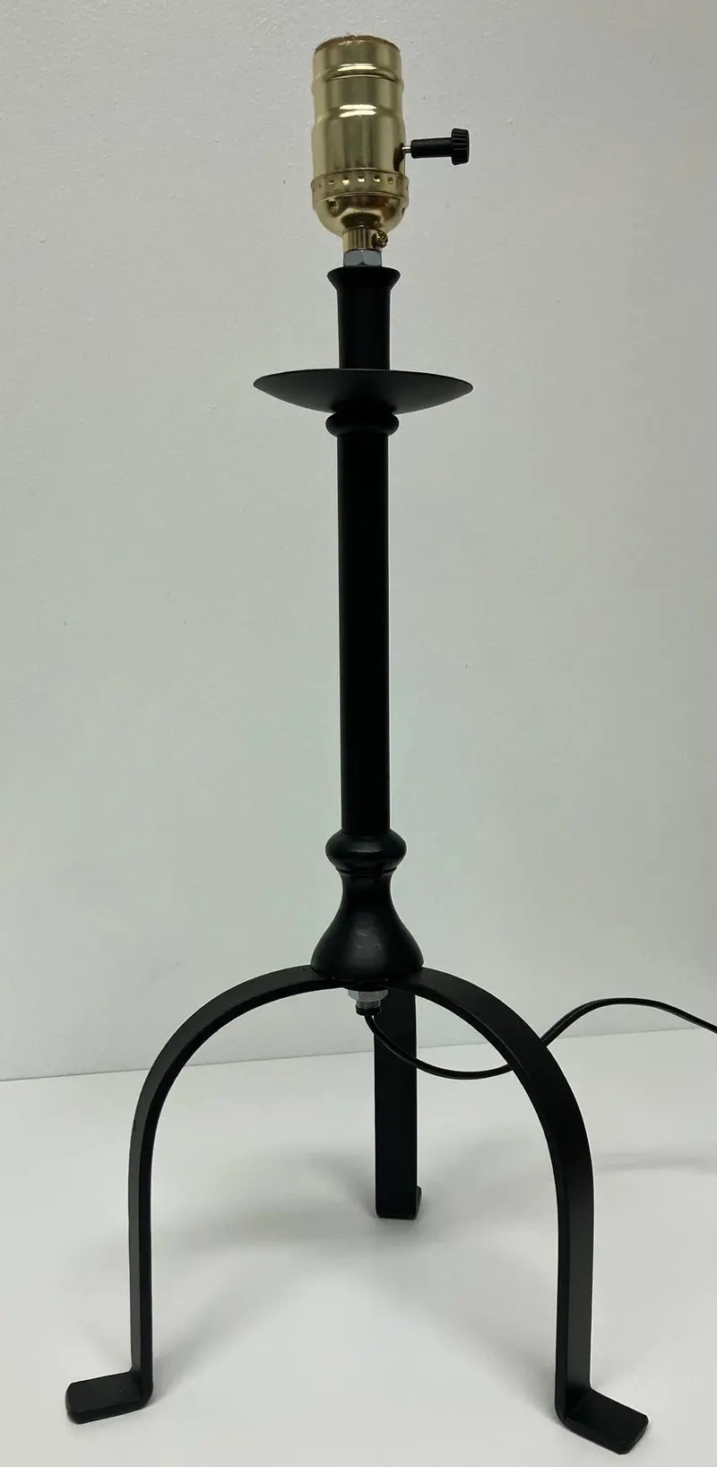 Ashford Metal Table Lamp – Contemporary Design By Home Collections By Raghu 1