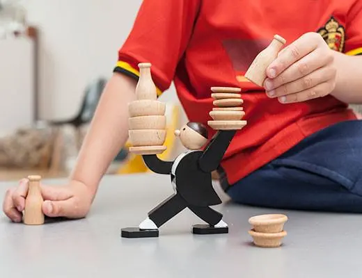 Balancing Stacking Game: Don’T Tip The Waiter 1