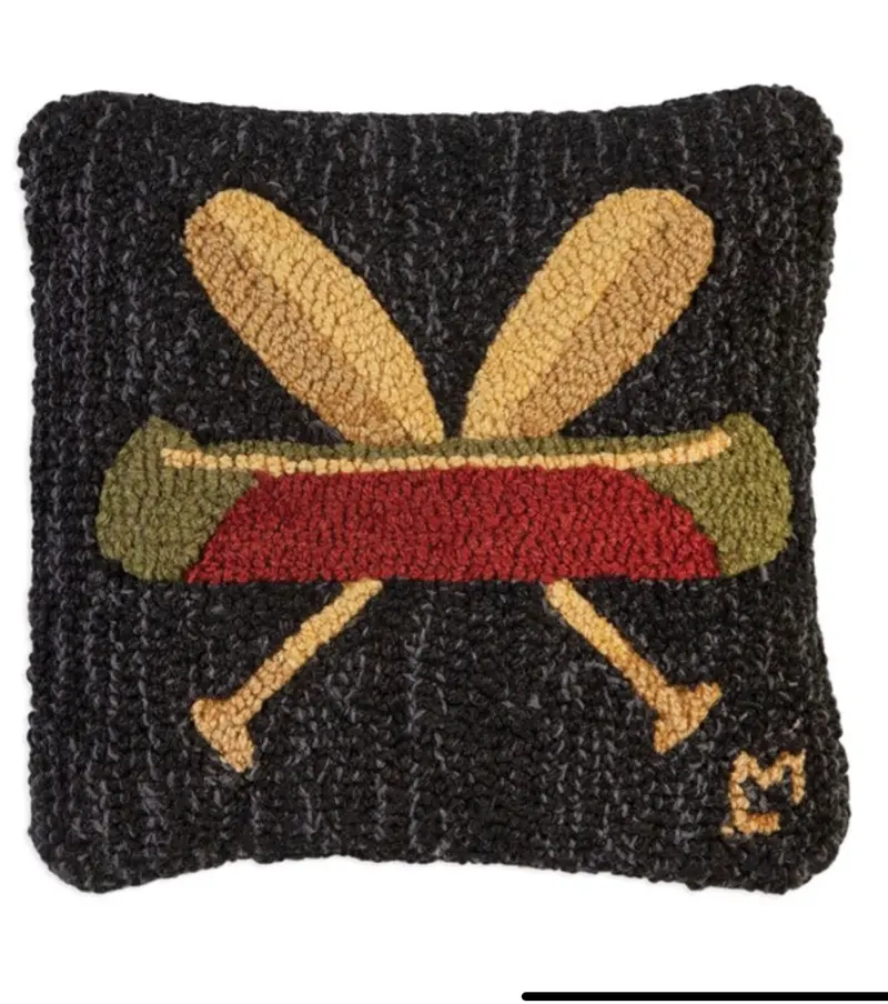 Canoe And Crossed Paddles Decorative Motif 1