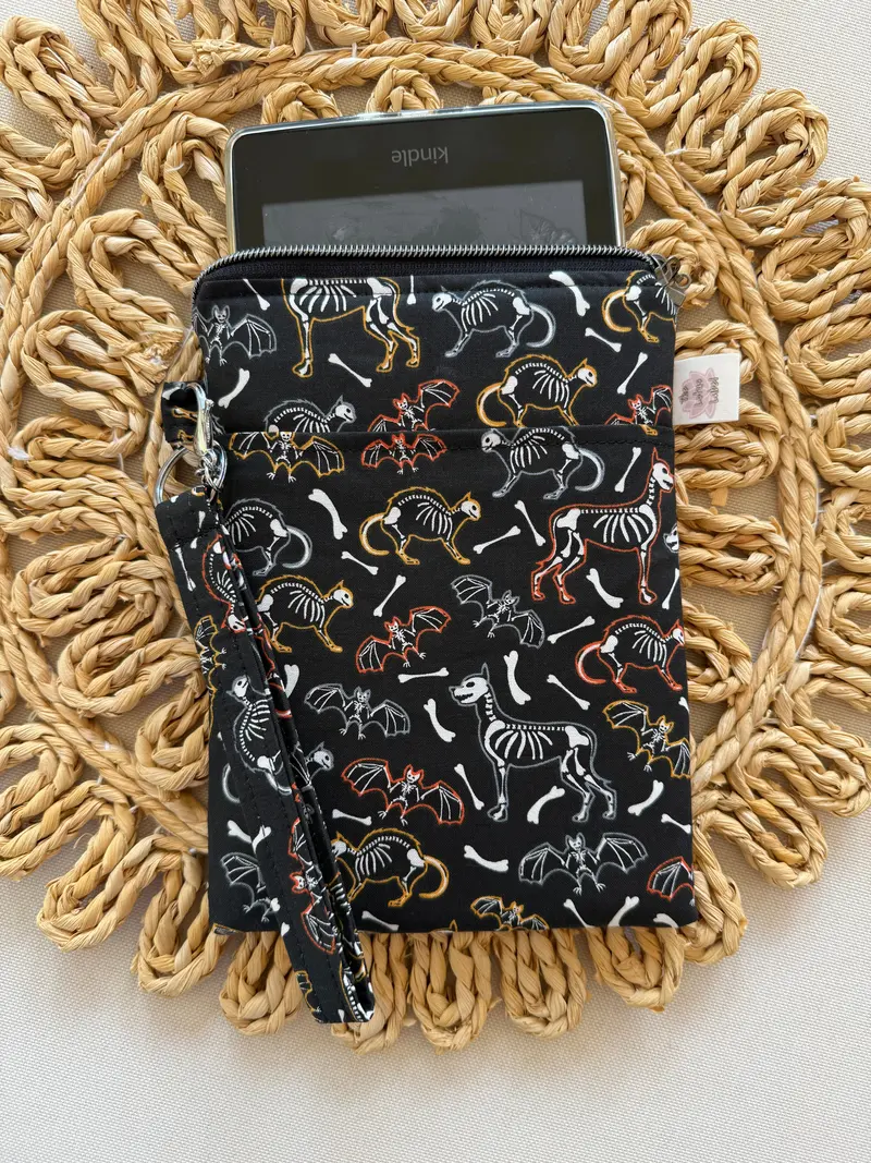 Glow-In-The-Dark Skeleton Animal Kindle Sleeve 1