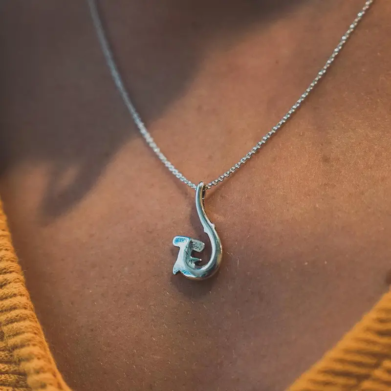 Hammerhead Shark Necklace – Distinctive Sea Life Pendant 1