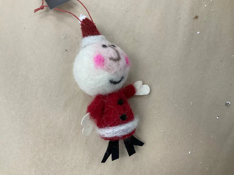 Handmade Felt Santa Ornament – 6-Inch Holiday Decor 1