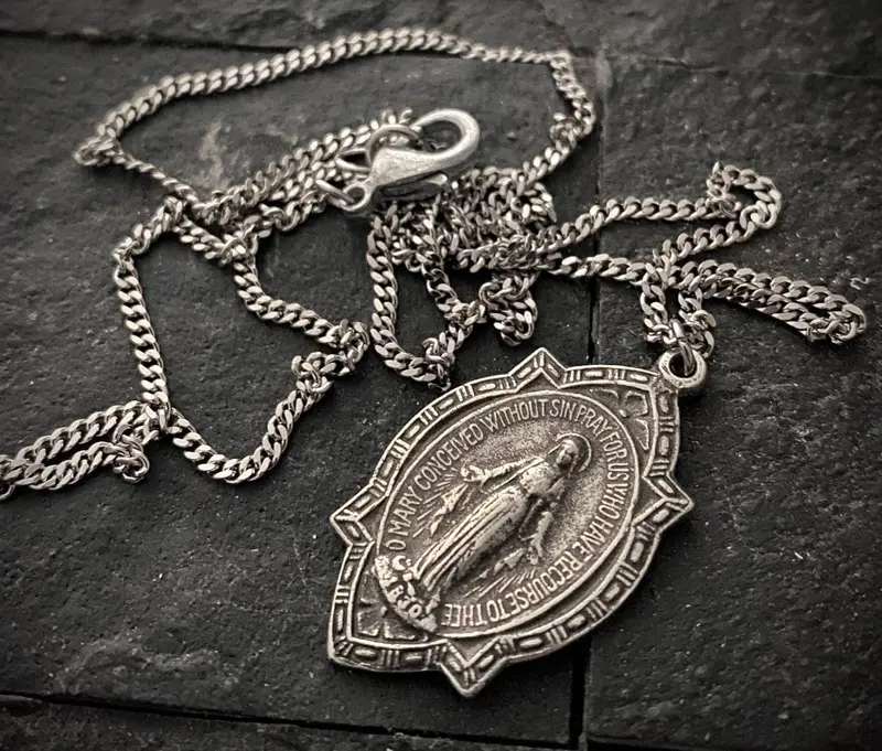Men’S Miraculous Medal Necklace With Blessed Mother Icon – 20-Inch Chain 1