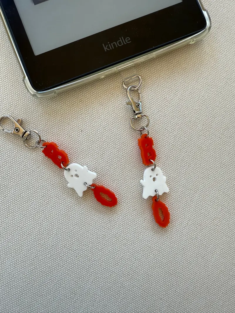 Playful Boo Tethered Charm 1