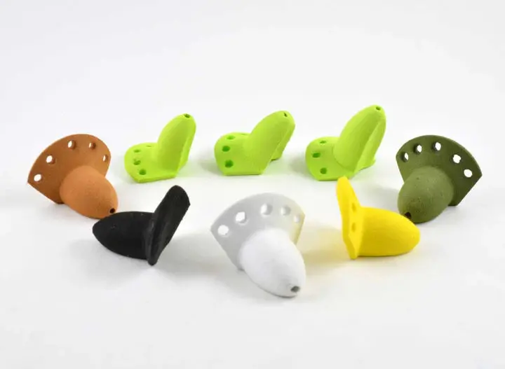 Rainy’S Bisharat Bubbleicious Diver Fly Head 1