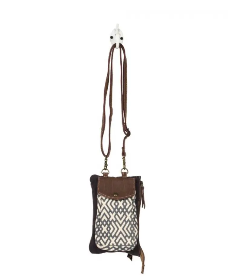 X-Design Structured Zip Pouch 1